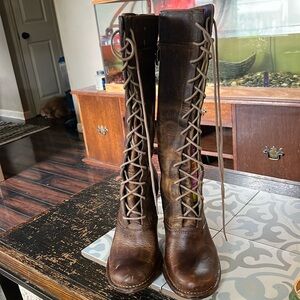 Frye Villager size 9 1/2 Brown leather